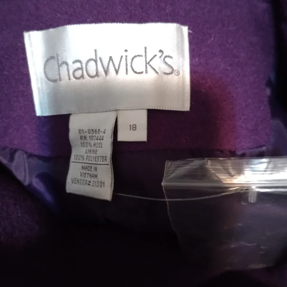 Purple coat - Picture 9 of 9